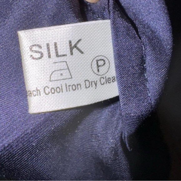 Luxurious Blue and Gold Women's Robe - Picture 3 of 5